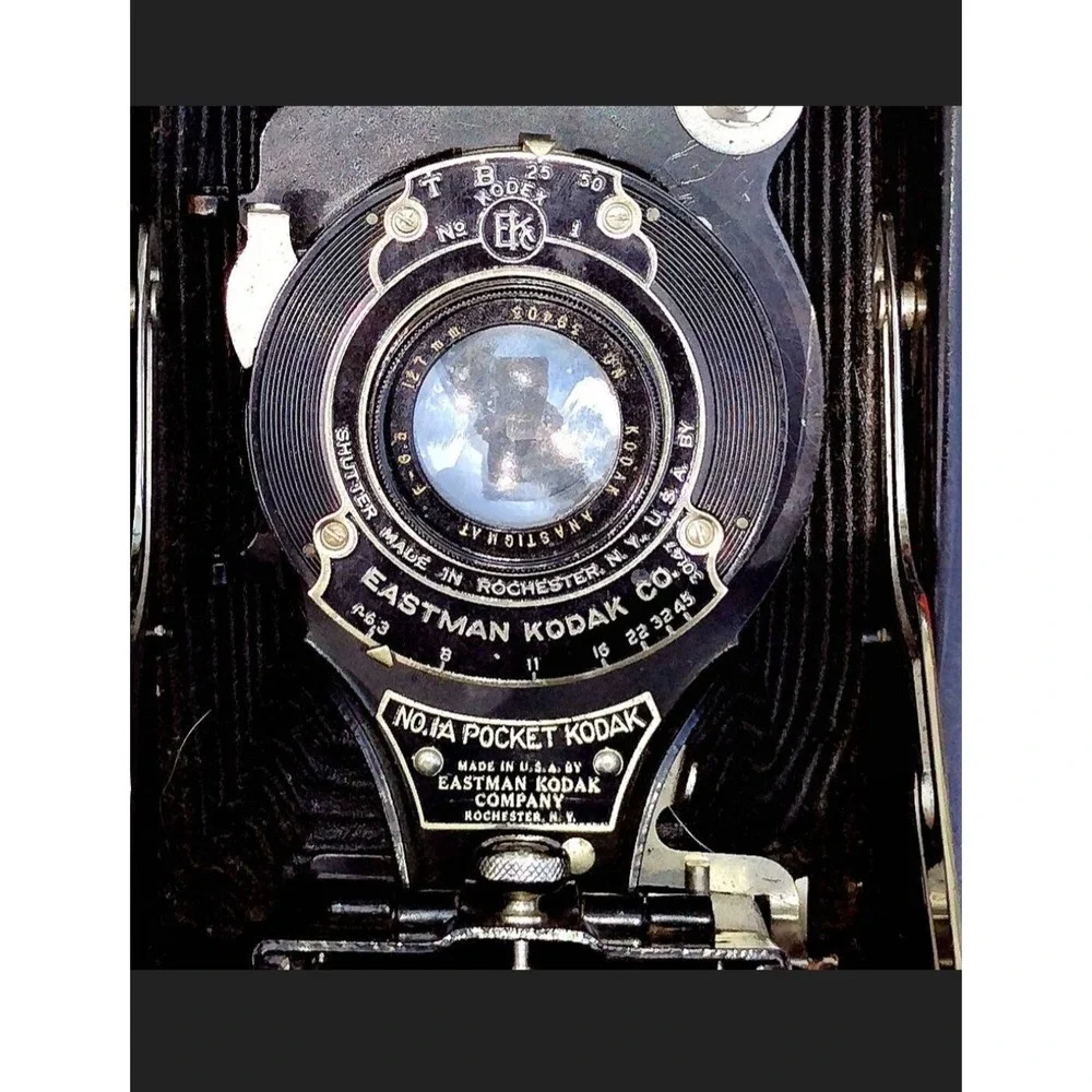 Eastman Kodak Antique Billow Black Hand Held Camera Vintage Retro Display